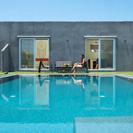 Sagma With Pool Perissa (Santorini)