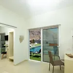 Sagma With Pool * Περίσσα