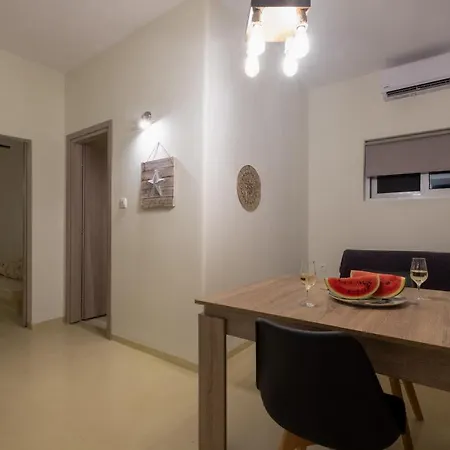 Sagma Perissa (Santorini)