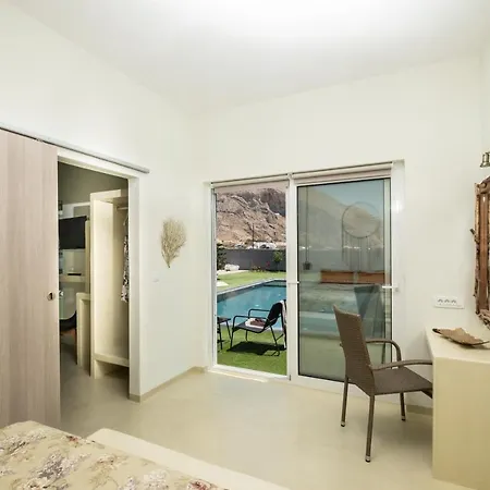 Villa Sagma Perissa (Santorini)